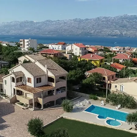 Villa Zlatni Dvori Zadarvillas