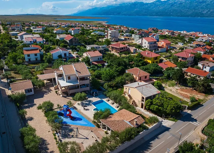 Villa Zlatni Dvori Zadarvillas *