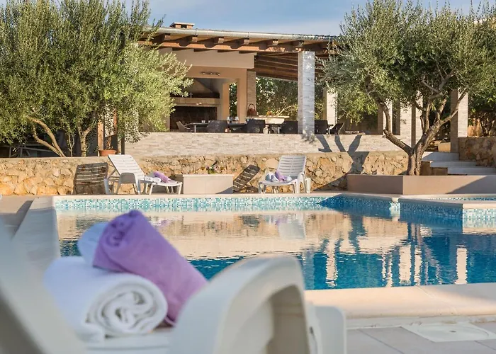 Zlatni Dvori Zadarvillas Ražanac