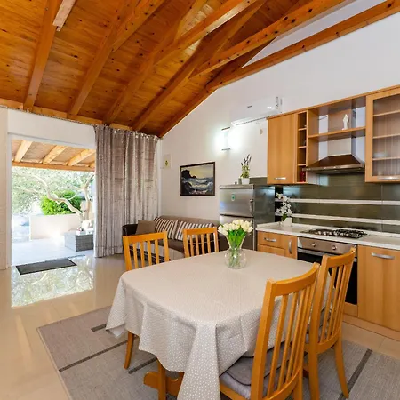 Villa Zlatni Dvori Zadarvillas Ražanac