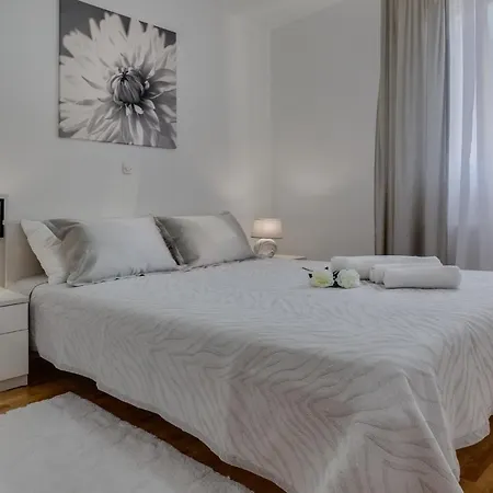 Villa Zlatni Dvori Zadarvillas Ražanac
